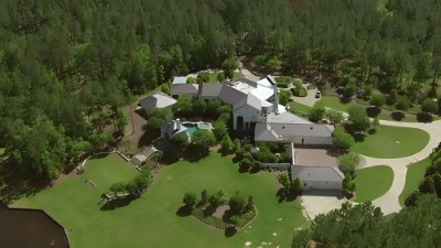 Brett Favre's house Mississippi pad.